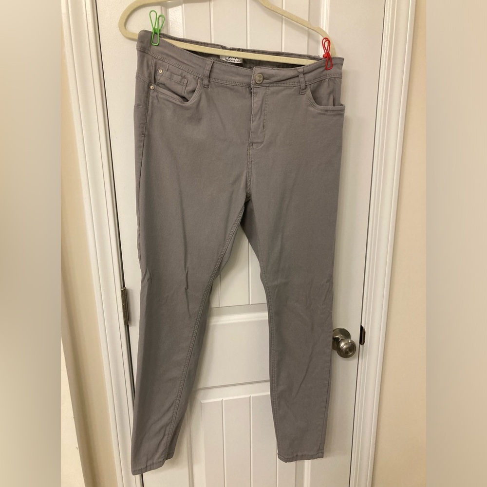 Ladies stretch pants